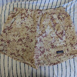 Patagonia Womens 5in Small Baggies Beige Floral Summer